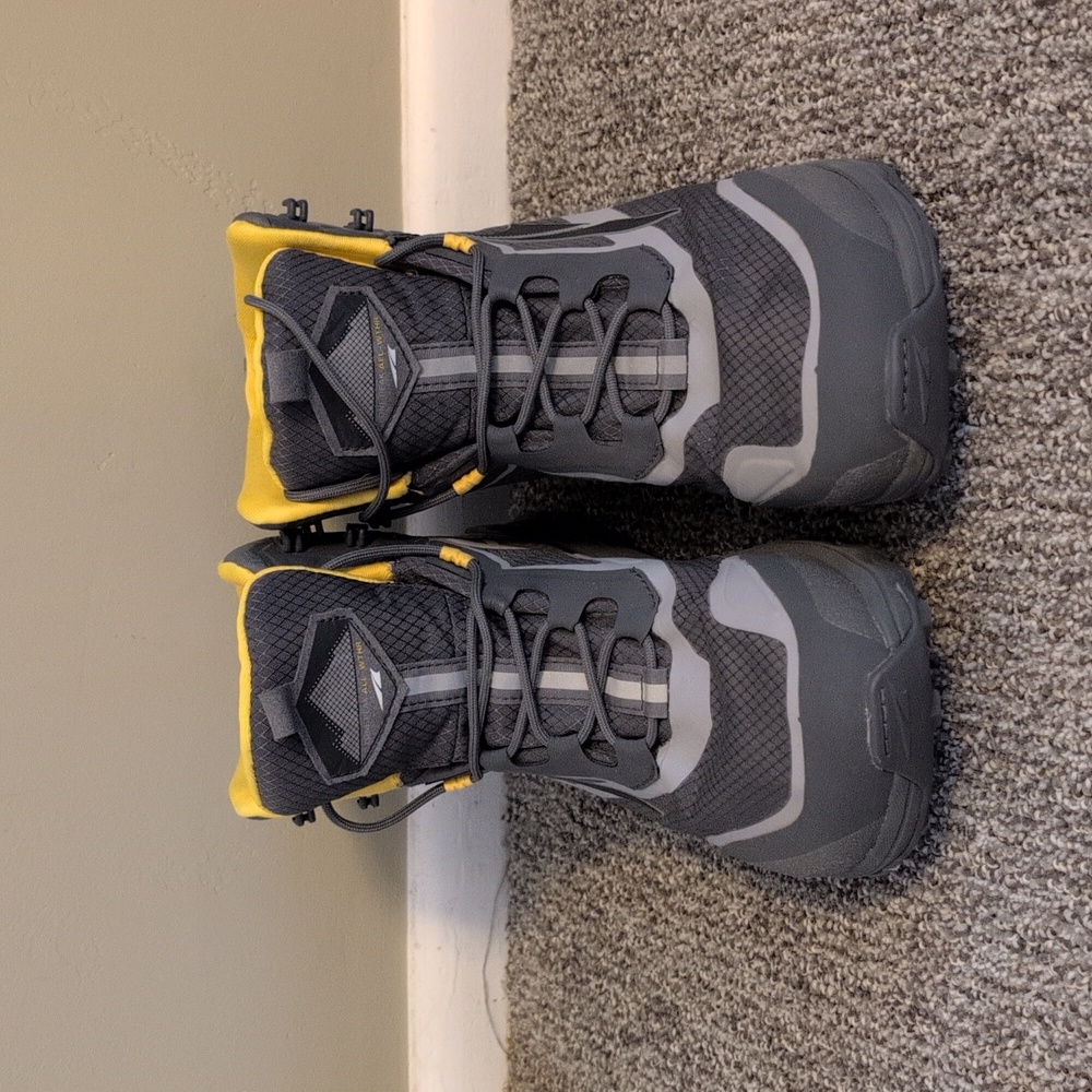 Altra Men's Gray and Yellow Outdoor Boots